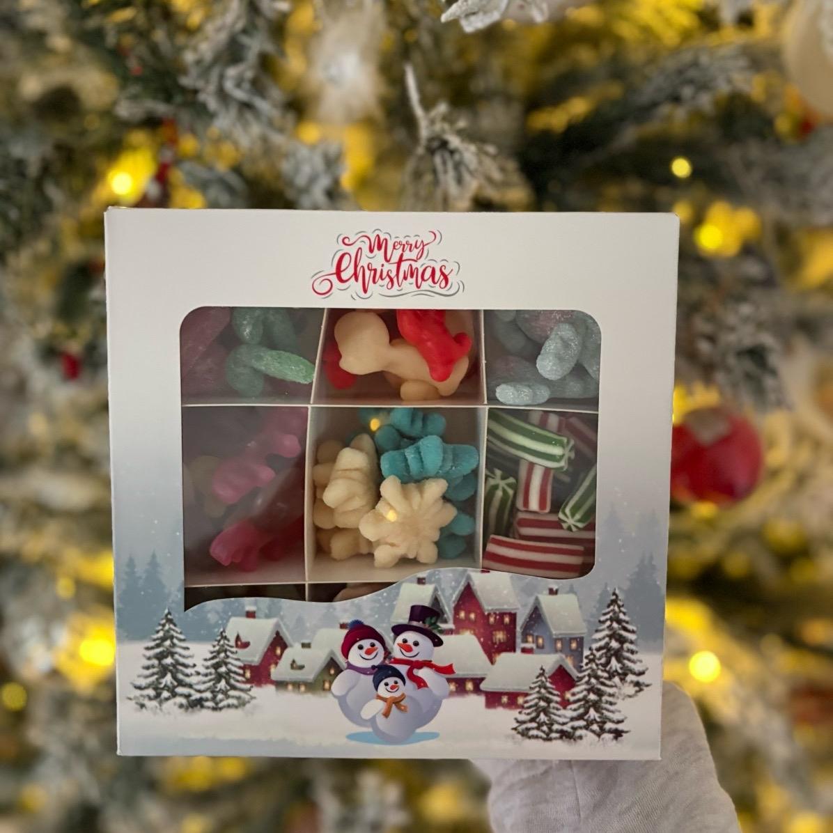 9 Selection Christmas Box | 700-750g